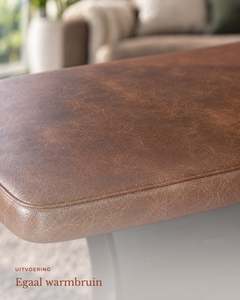 POSITY Cognac met zwarte accenten, Pesaro salontafel, detail van het blad